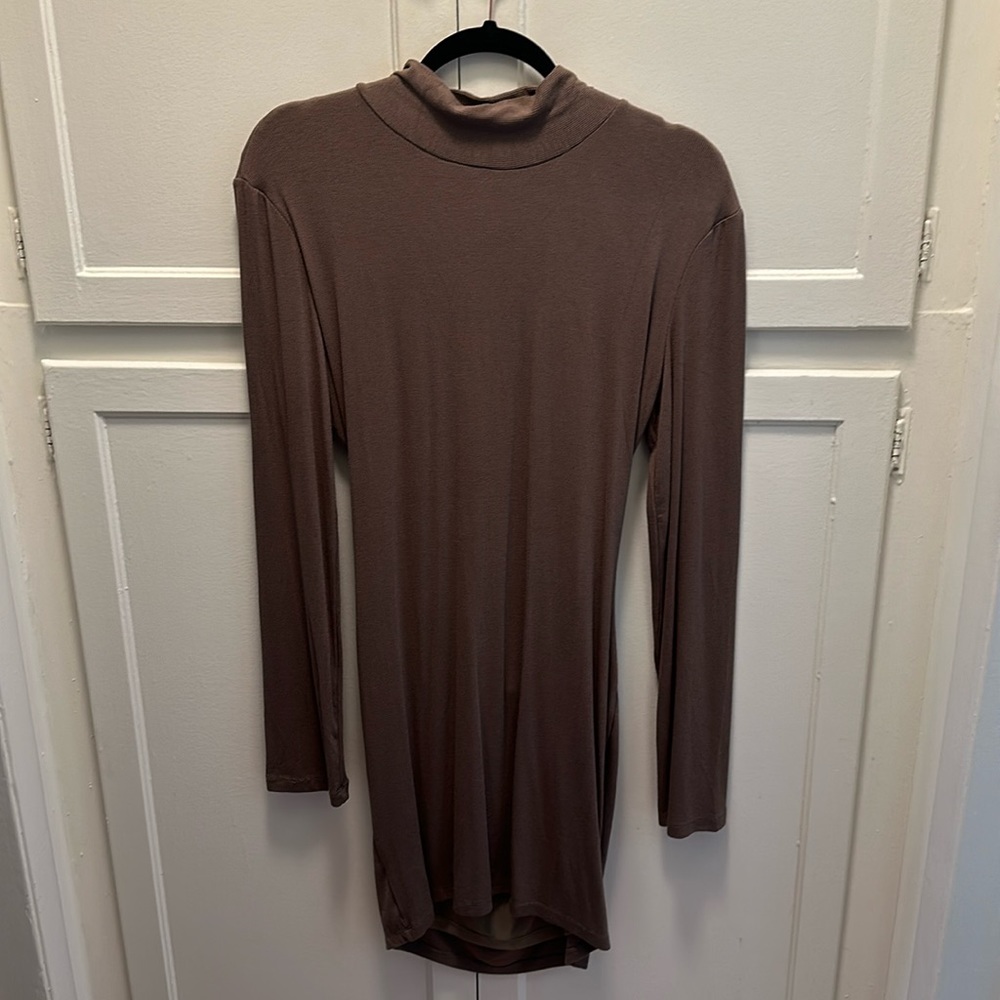 Princess Polly grey/green dress open back long sleeve size 10